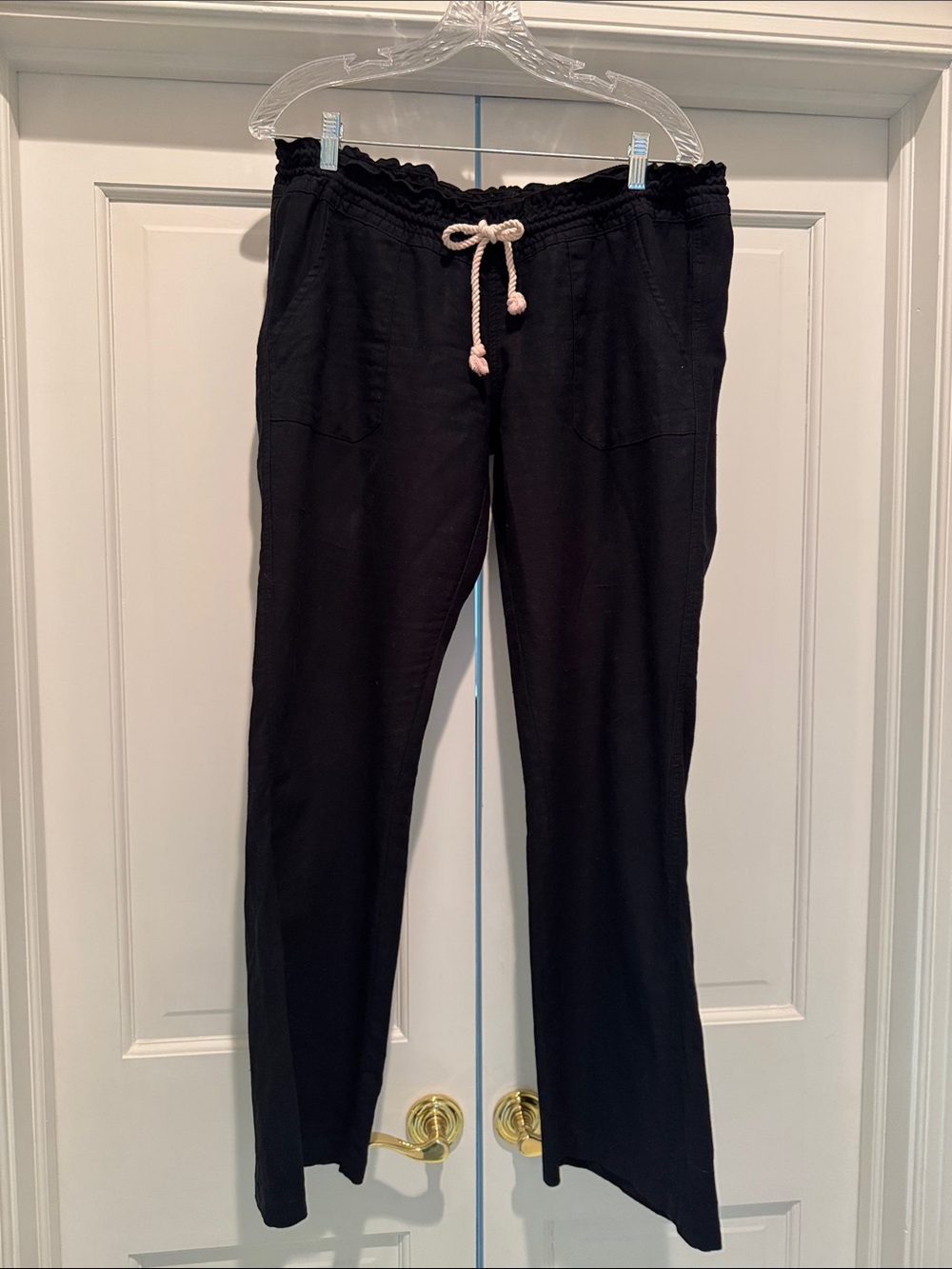 Roxy Black Drawstring Jogger Pants with Cream Rope